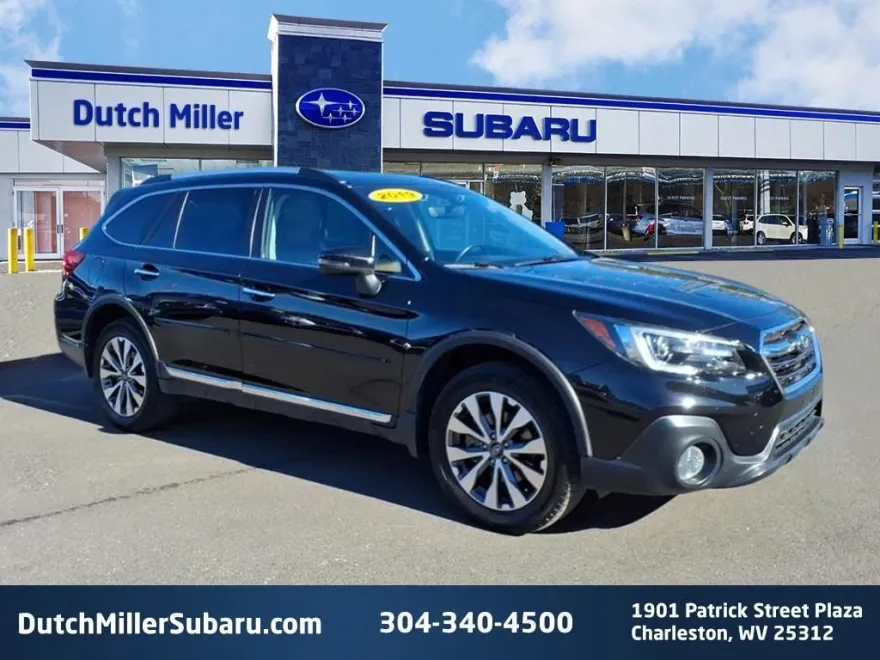 2019 Subaru Outback Touring photo 1