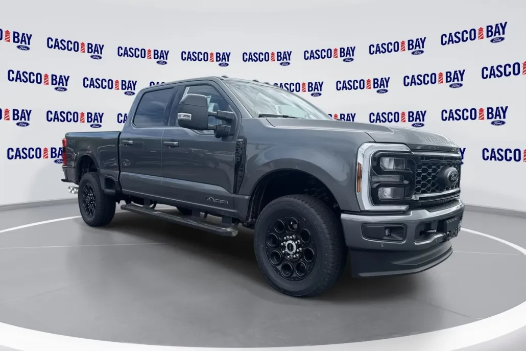 2025 Ford F-350 Lariat photo 1