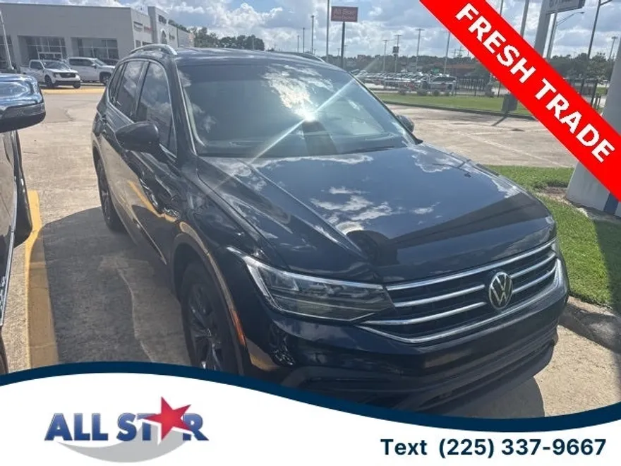 2022 Volkswagen Tiguan SE photo 1