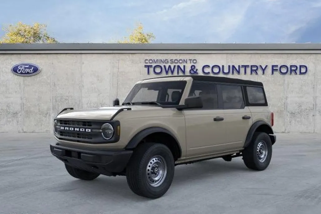 2025 Ford Bronco Base photo 1