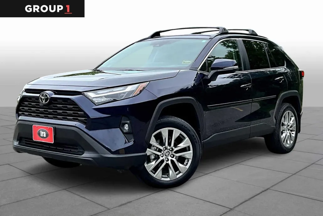 2025 Toyota RAV4 XLE Premium photo 1