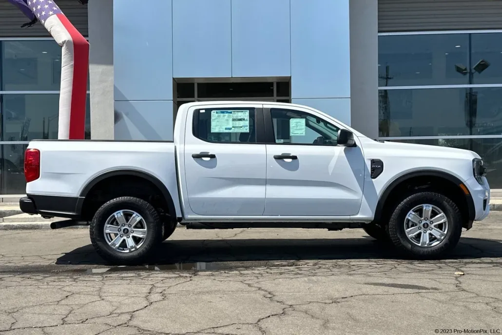2025 Ford Ranger XL photo 1