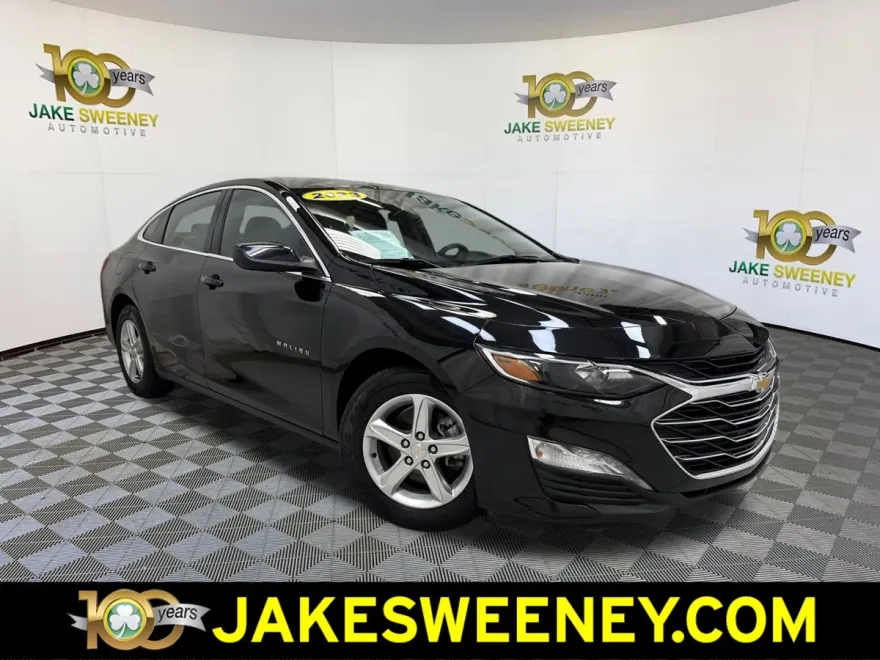 2023 Chevrolet Malibu 1LT photo 1