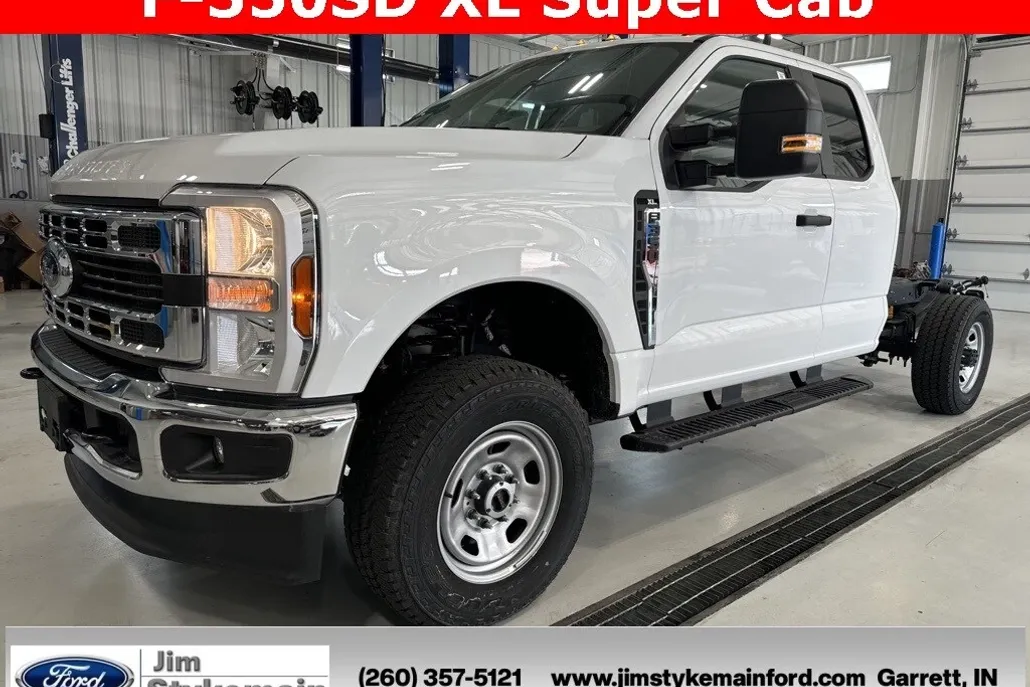2024 Ford F-350 XL photo 1