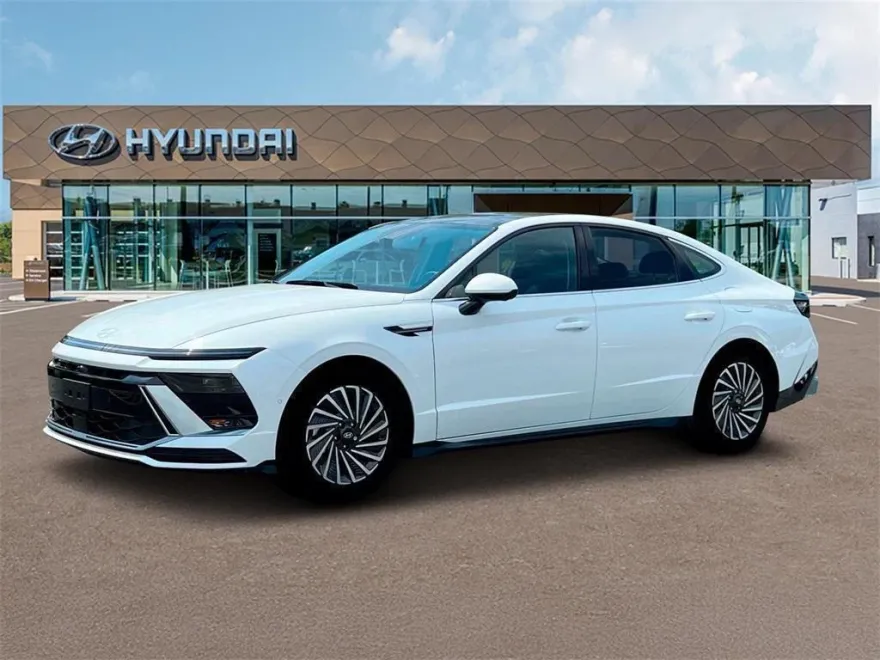 2024 Hyundai Sonata Hybrid Limited photo 1