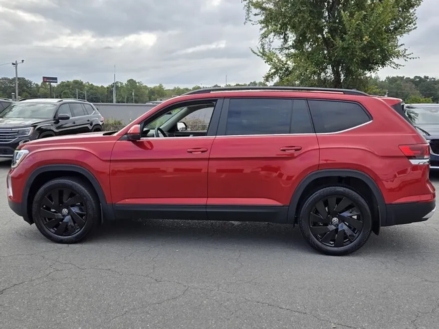 2024 Volkswagen Atlas SE Technology photo 1