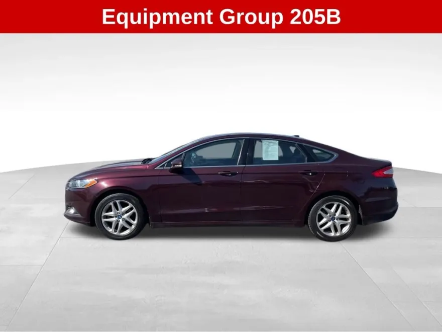 2013 Ford Fusion SE photo 1
