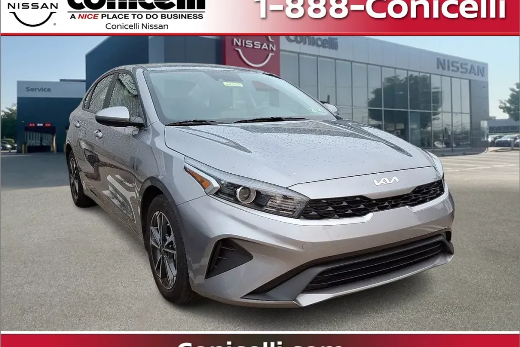 2024 Kia Forte LXS photo 1