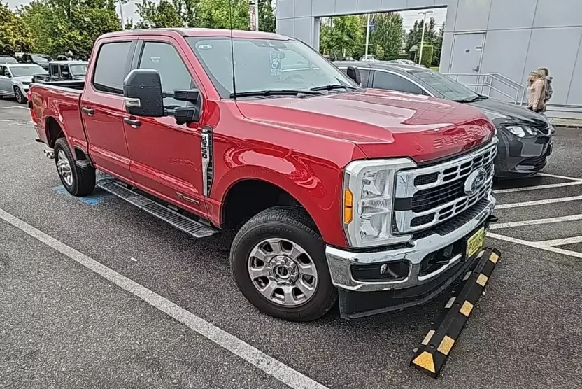 2023 Ford F-350 photo 1