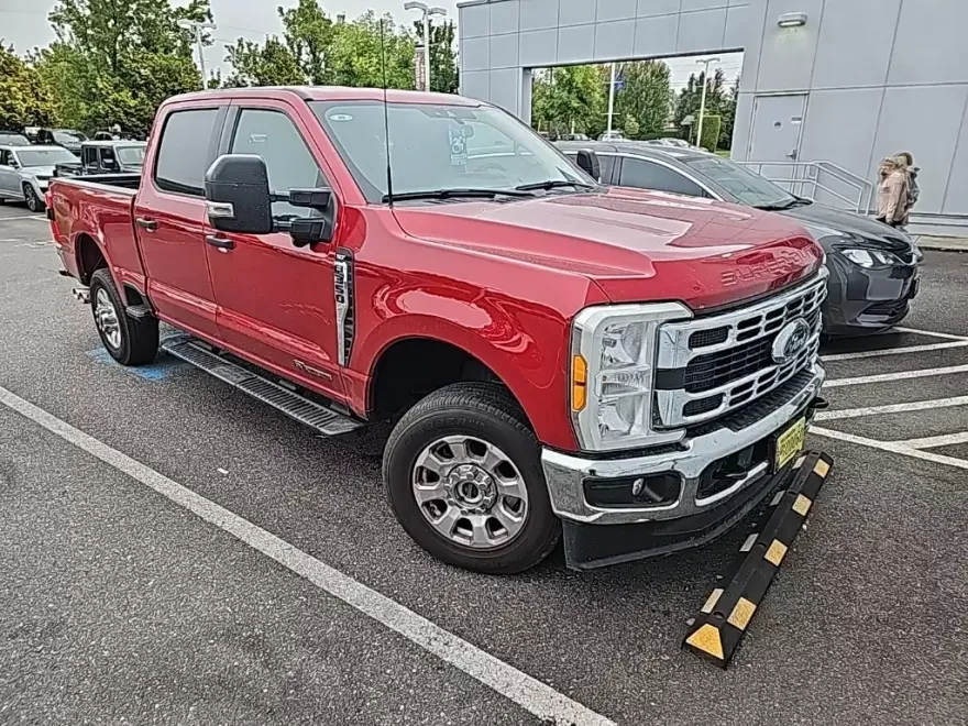 2023 Ford F-350 photo 1