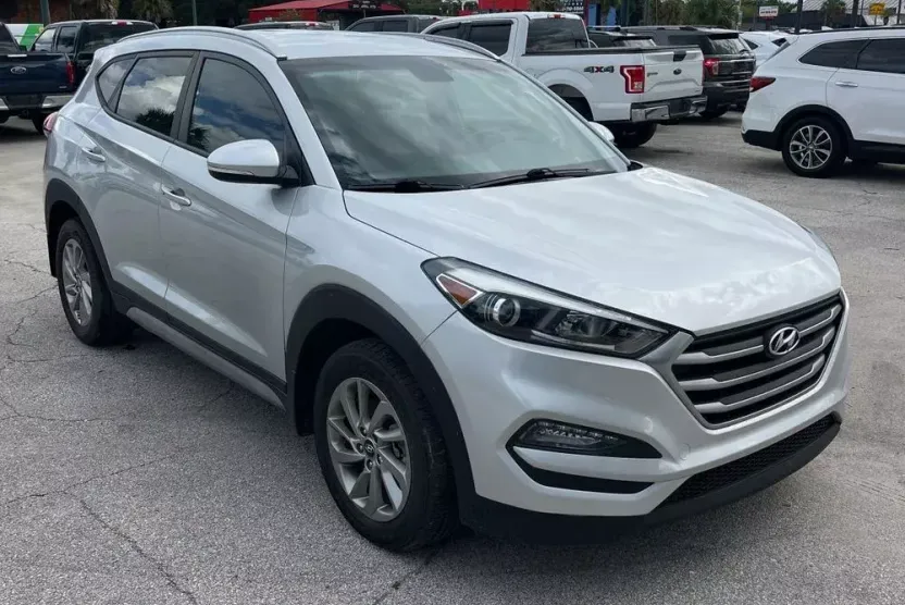2018 Hyundai Tucson SEL Plus photo 1