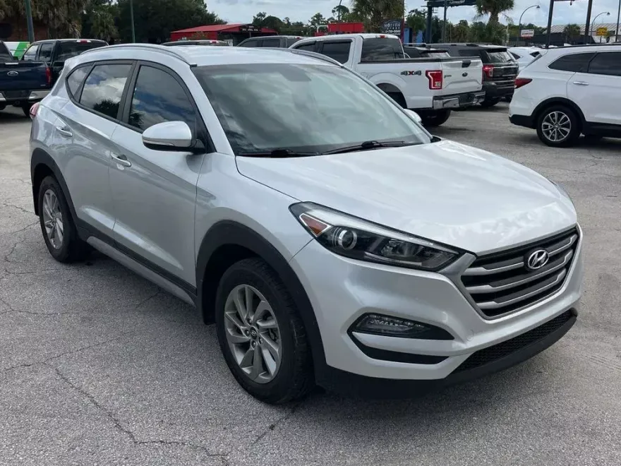 2018 Hyundai Tucson SEL Plus photo 1