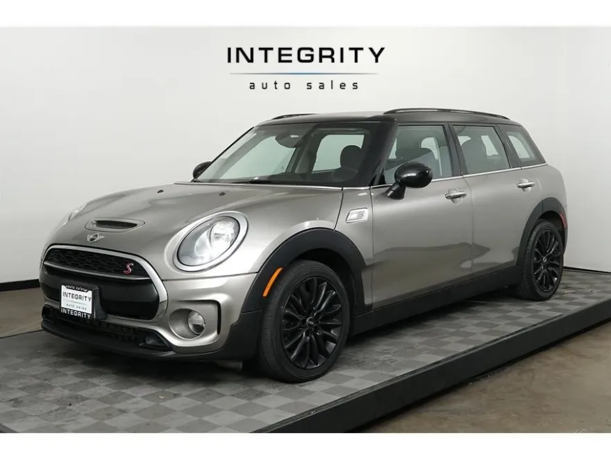 2017 Mini Clubman Base S photo 1