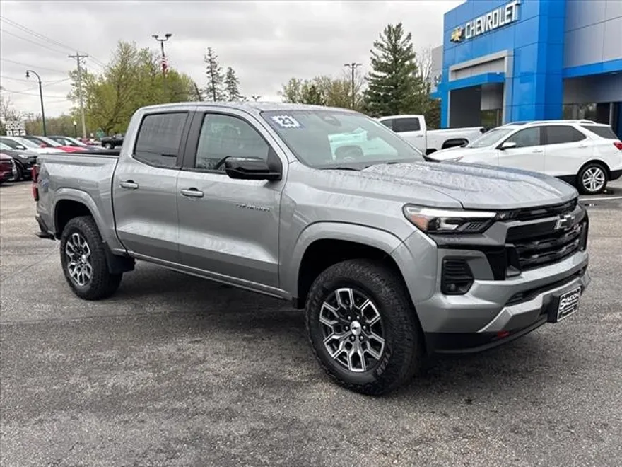 2023 Chevrolet Colorado Z71 photo 1