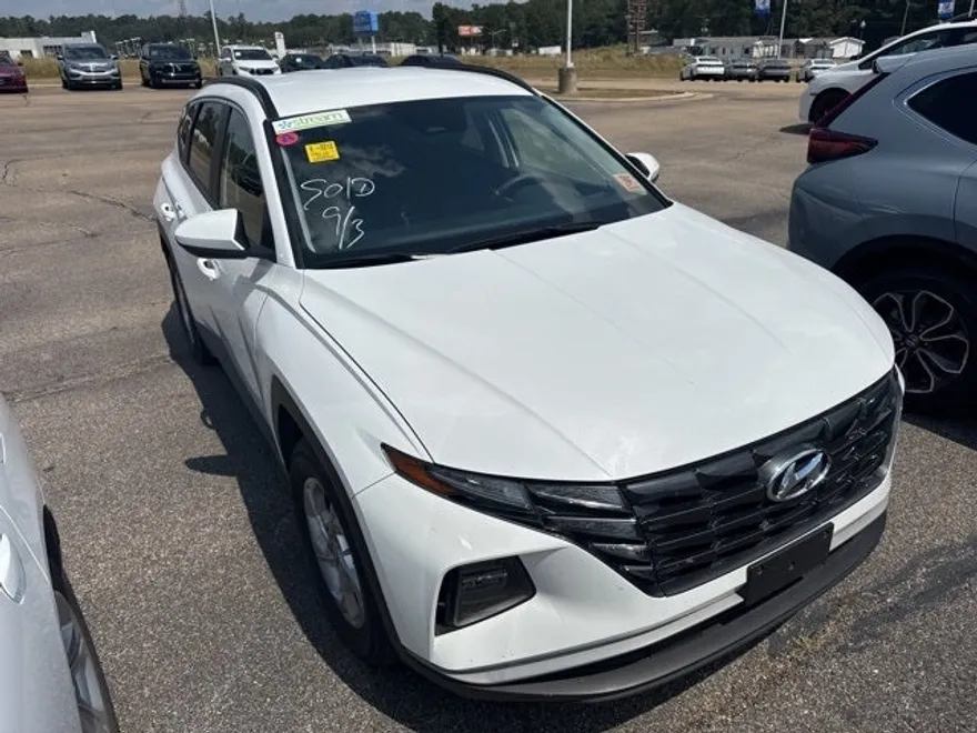2024 Hyundai Tucson SEL photo 1