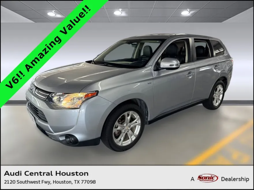 2014 Mitsubishi Outlander GT photo 1