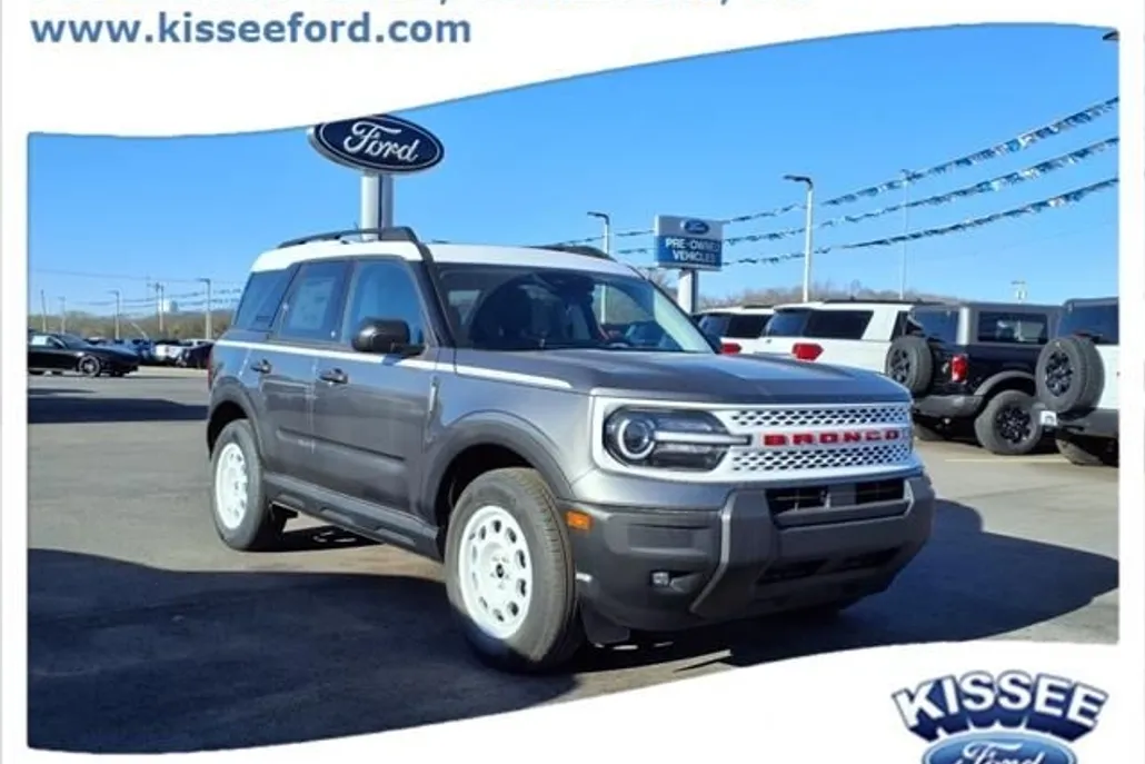 2025 Ford Bronco Sport Heritage photo 1