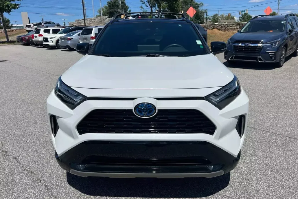 2024 Toyota RAV4 Hybrid XSE photo 1