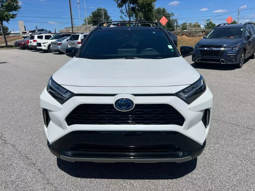 2024 Toyota RAV4 Hybrid XSE photo 1
