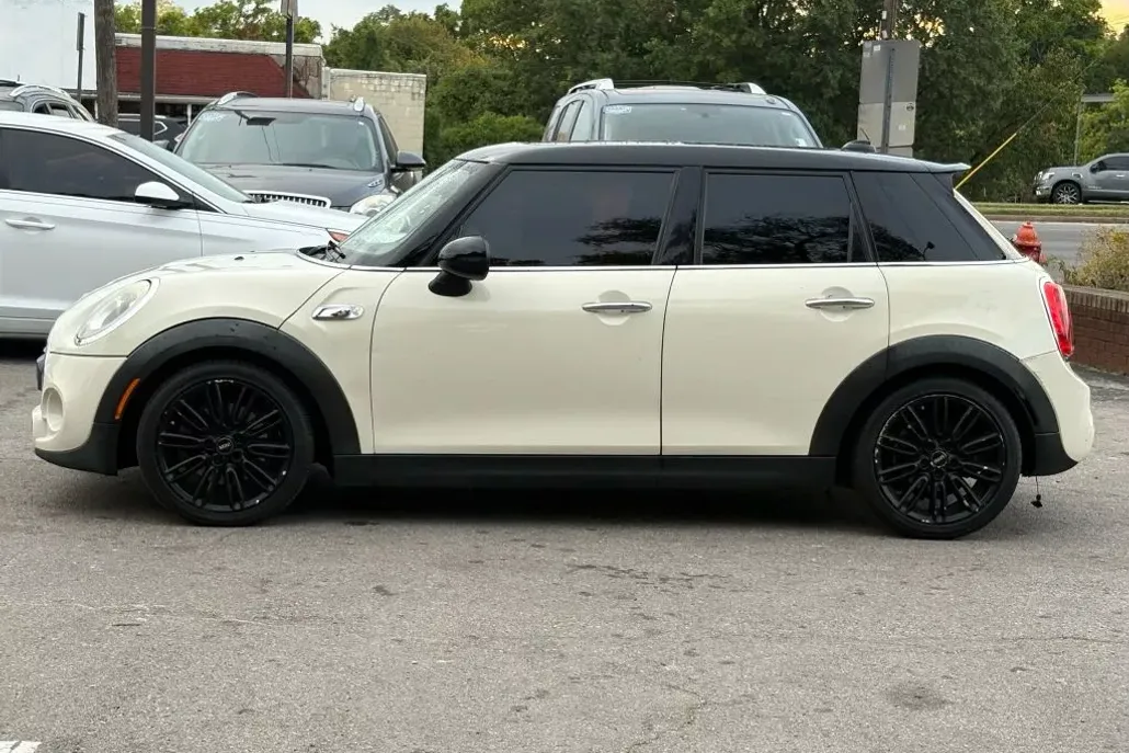 2015 Mini Cooper 4 Door Hardtop S photo 1