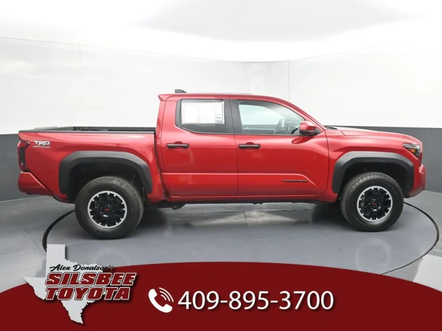 2024 Toyota Tacoma TRD Off-Road photo 1