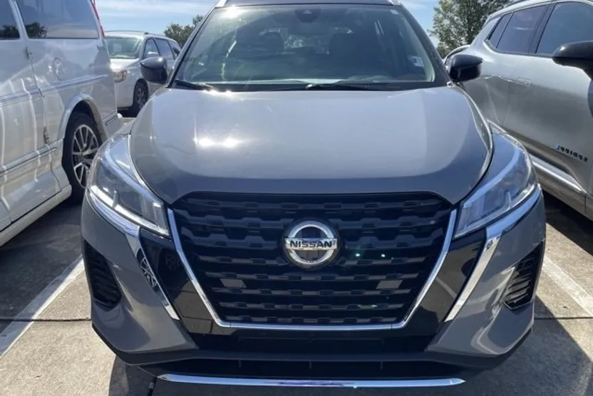 2021 Nissan Kicks SV photo 1