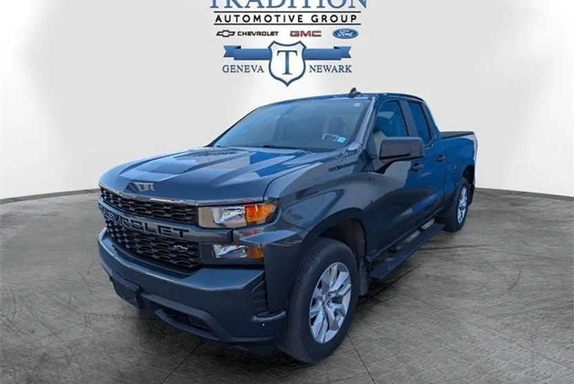 2021 Chevrolet Silverado 1500 Custom photo 1