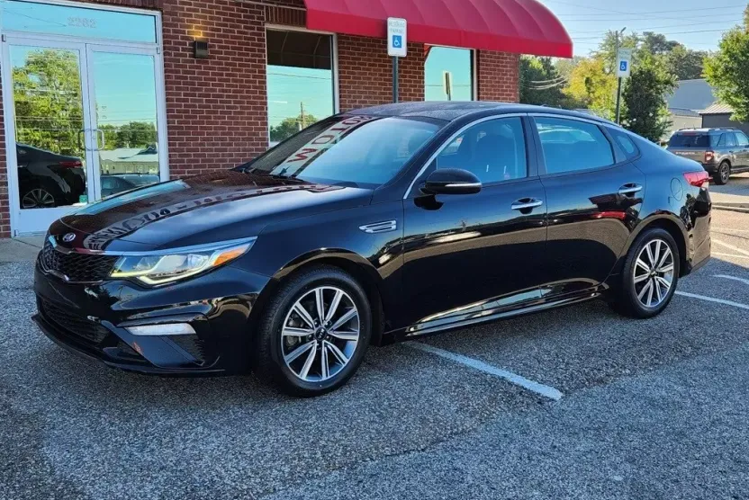 2019 Kia Optima LX S photo 1