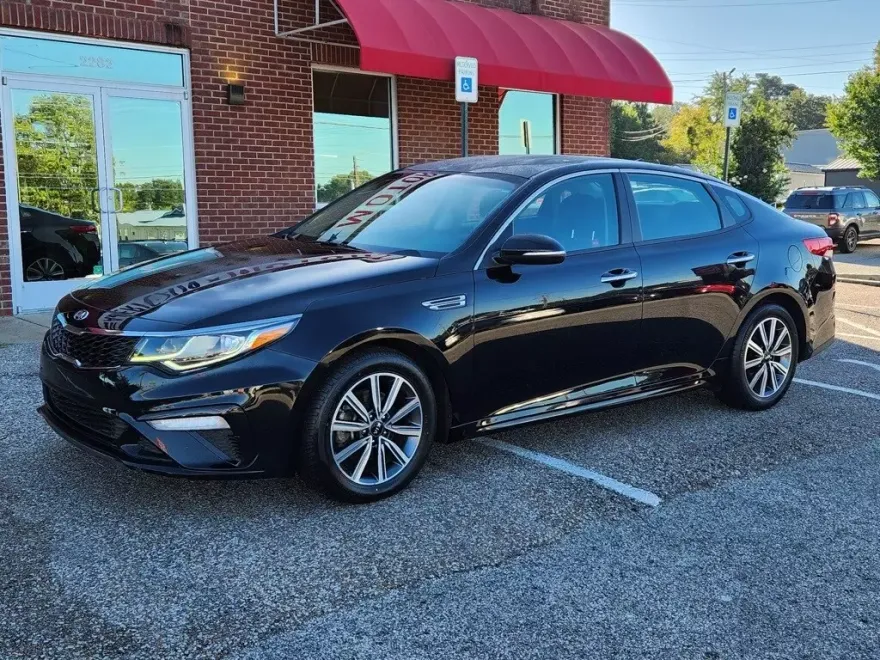 2019 Kia Optima LX S photo 1