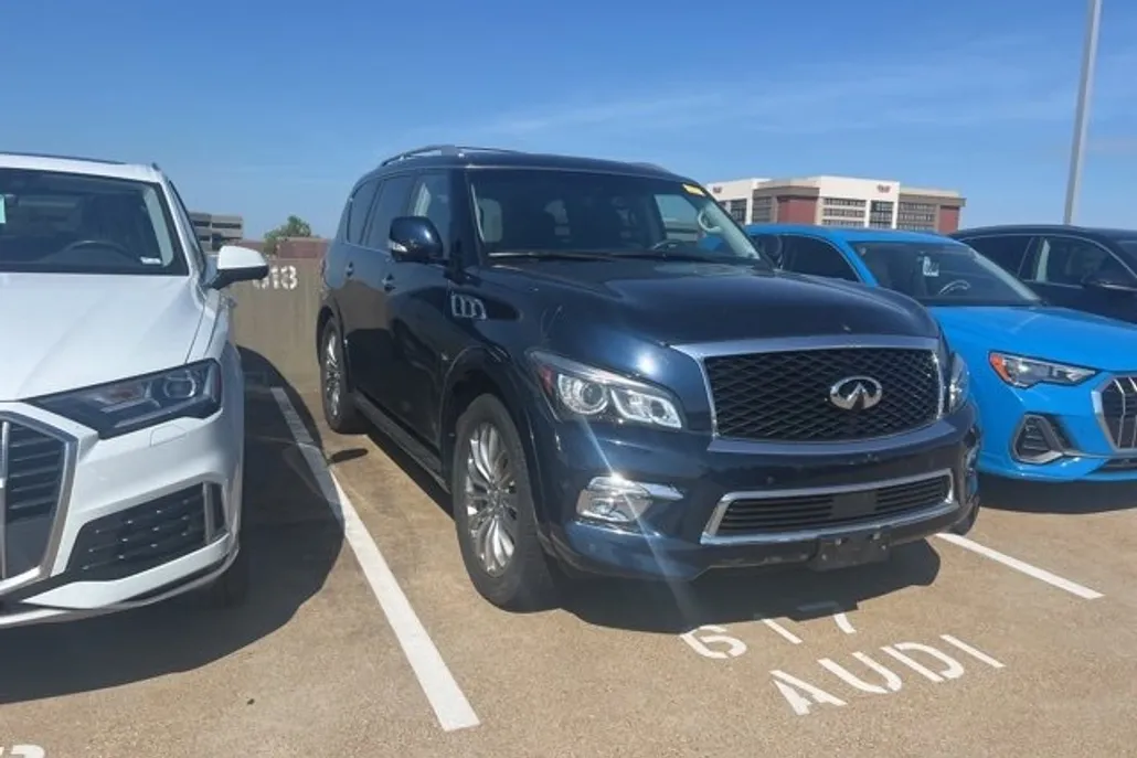2015 Infiniti QX80 Base photo 1