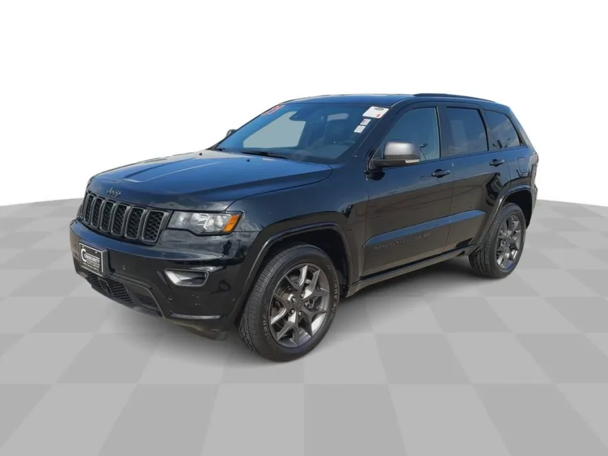 2021 Jeep Grand Cherokee Anniversary Edition photo 1
