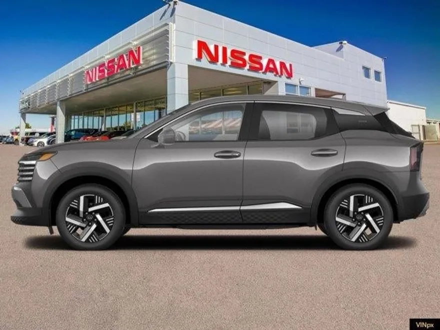 2025 Nissan Kicks SV photo 1