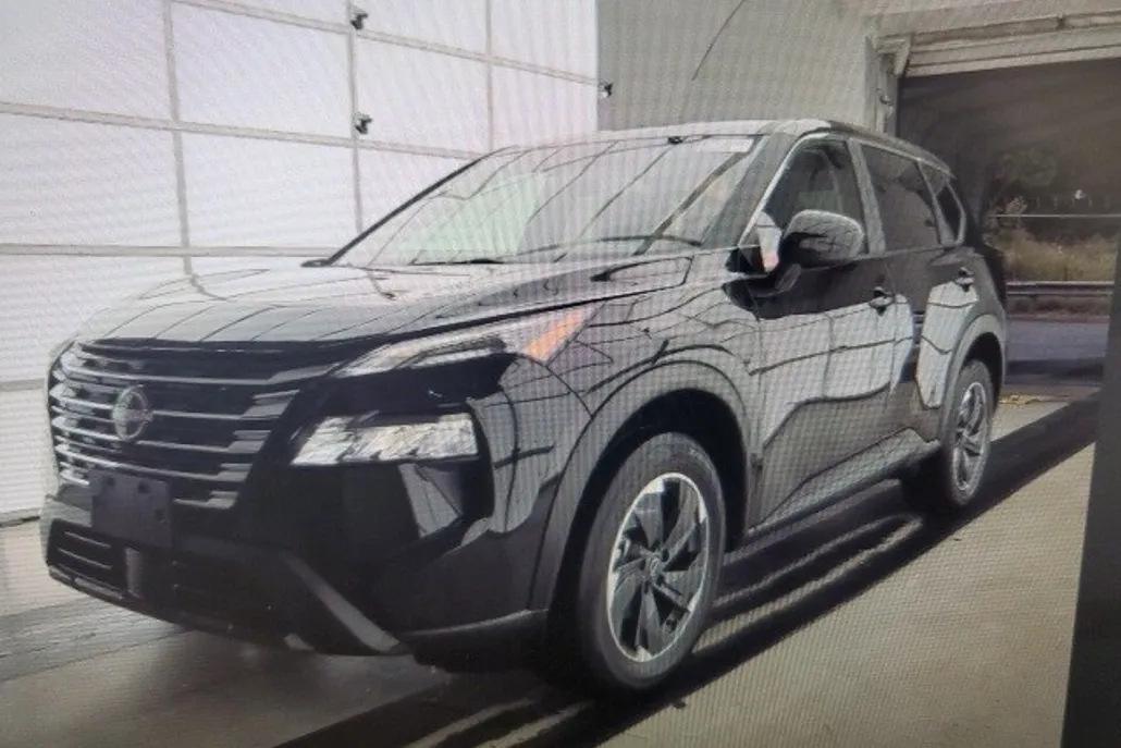 2024 Nissan Rogue SV photo 1