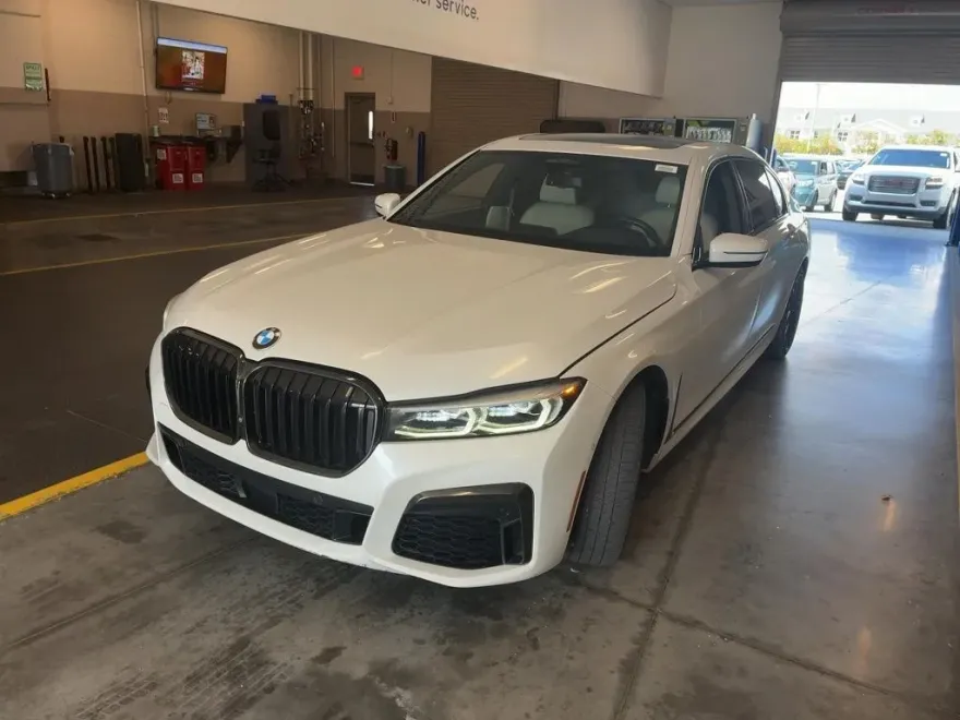 2020 Bmw 750i xDrive Sedan photo 1
