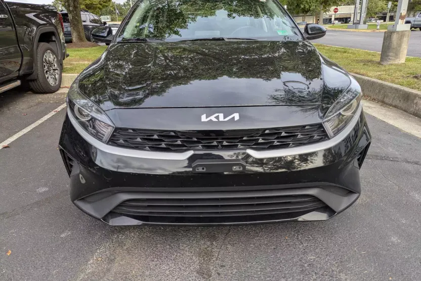 2024 Kia Forte LXS photo 1