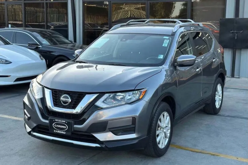 2020 Nissan Rogue S photo 1