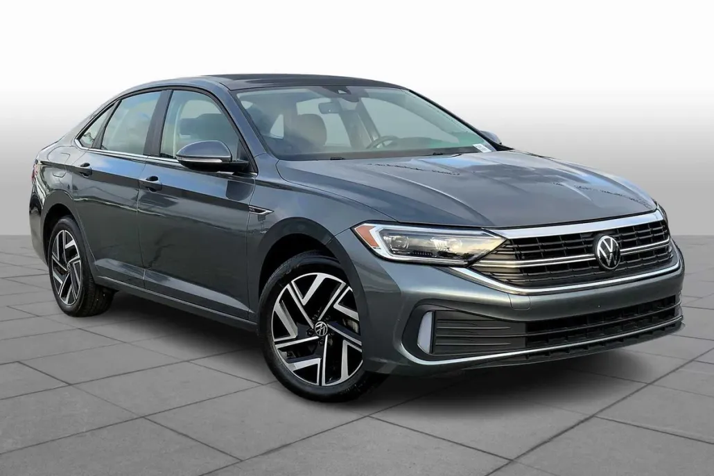 2023 Volkswagen Jetta SEL photo 1