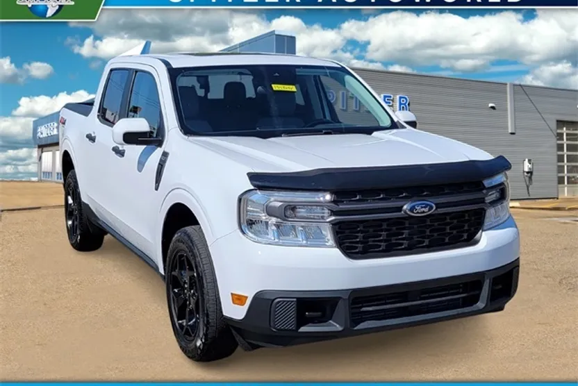2023 Ford Maverick XLT Lariat photo 1