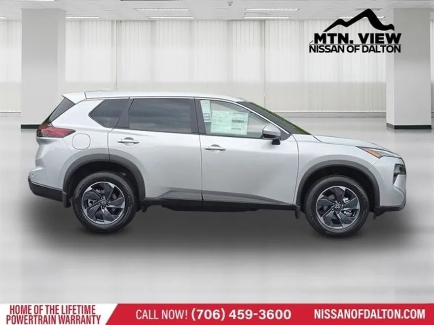 2025 Nissan Rogue SV photo 1