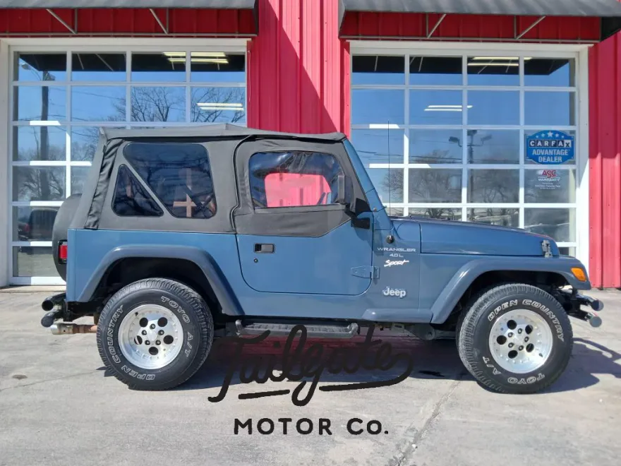 1997 Jeep Wrangler Sport photo 1