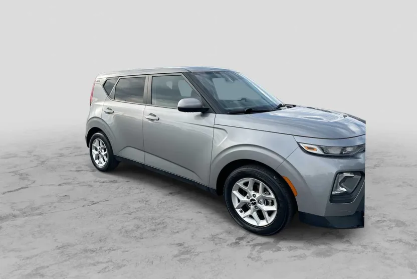 2022 Kia Soul LX photo 1