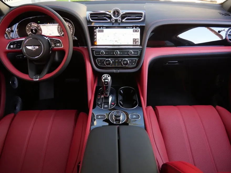 2025 Bentley Bentayga EWB photo 1