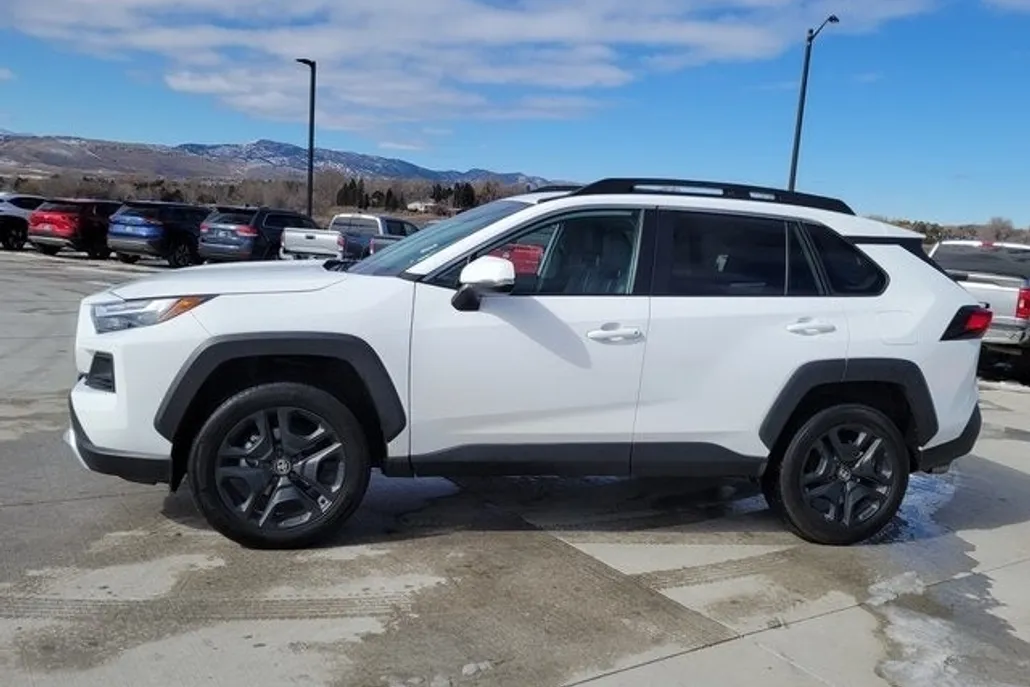 2024 Toyota RAV4 Adventure photo 1