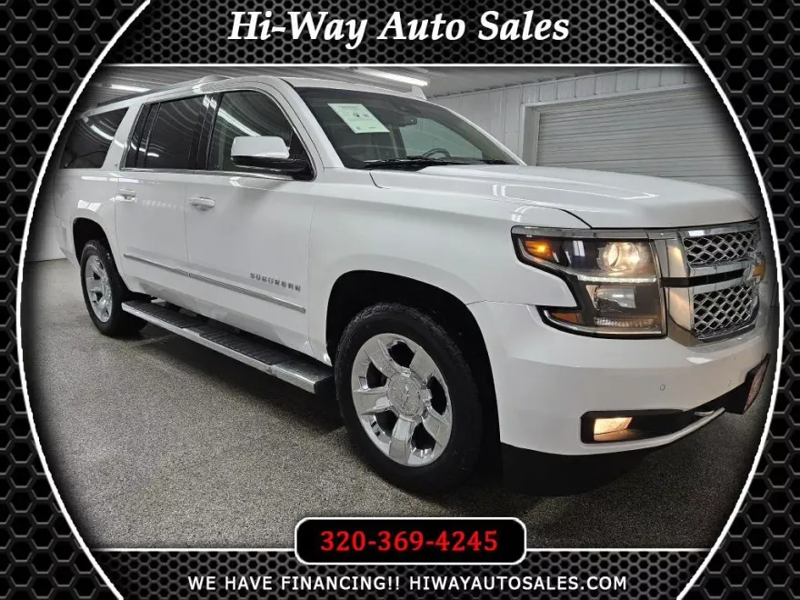 2018 Chevrolet Suburban LT photo 1