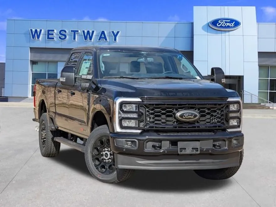 2025 Ford F-250 Lariat photo 1