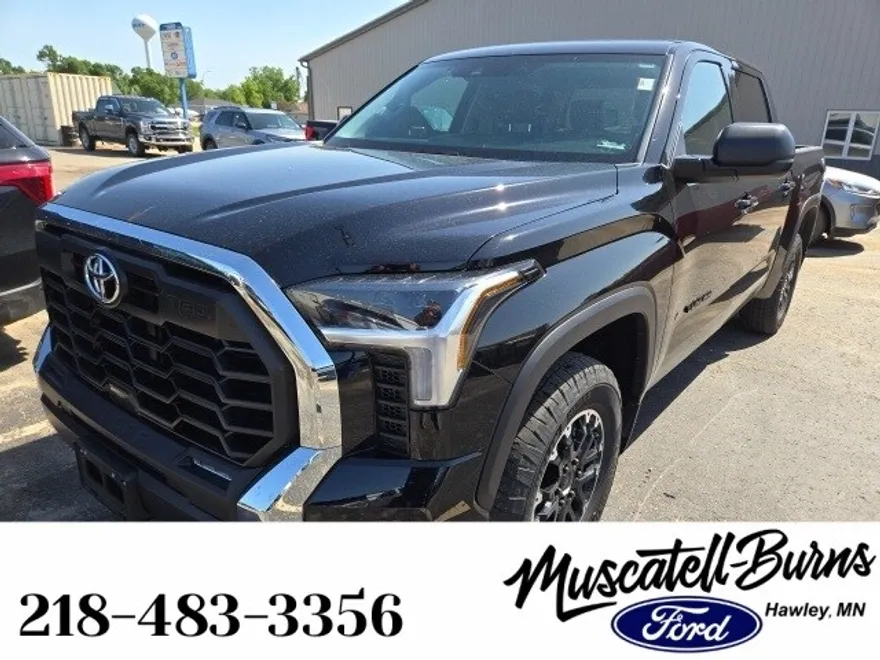 2024 Toyota Tundra SR5 photo 1