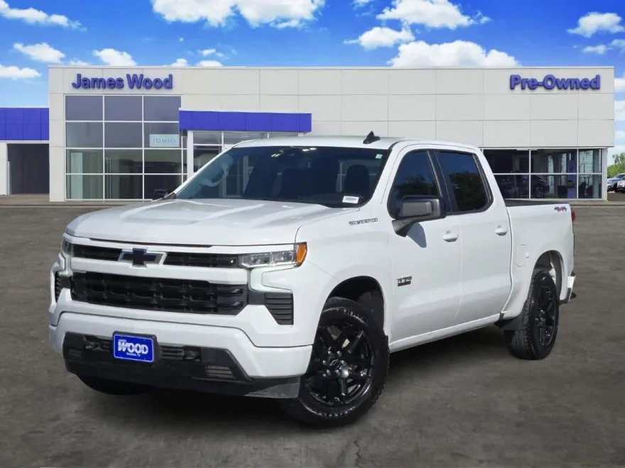 2023 Chevrolet Silverado 1500 RST photo 1