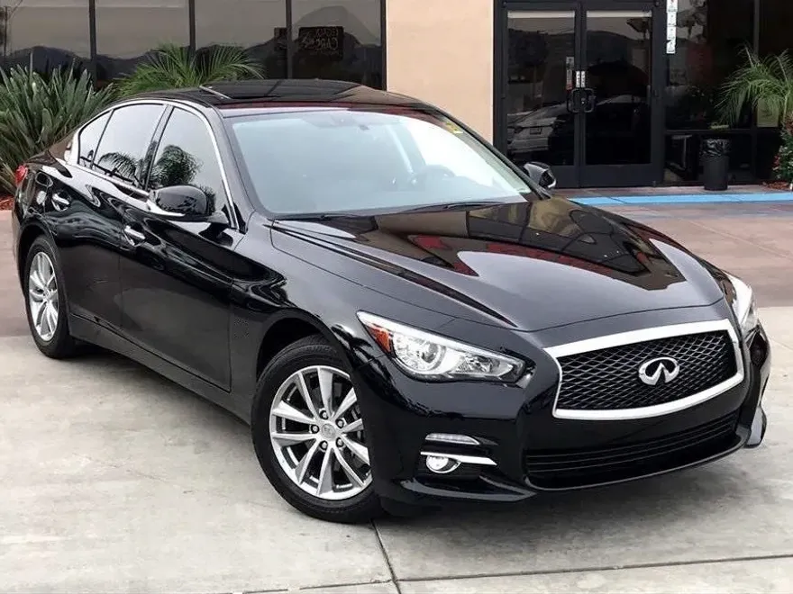 2016 Infiniti Q50 3.0t Premium photo 1