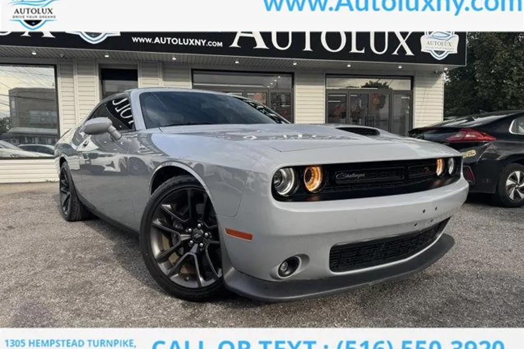 2021 Dodge Challenger R/T Scat Pack photo 1