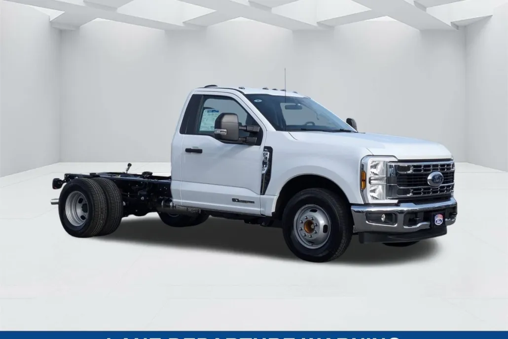 2025 Ford F-350 photo 1